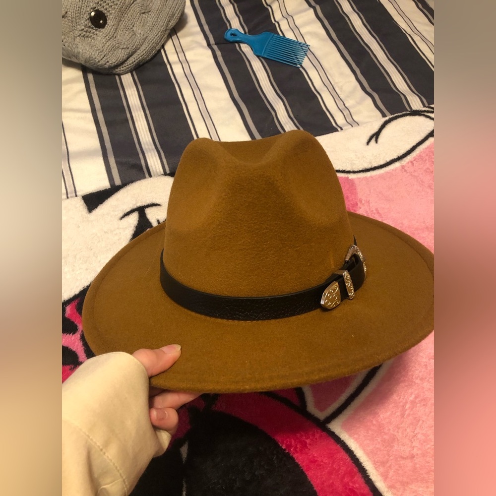 Western brown cowgirl hat with buckle